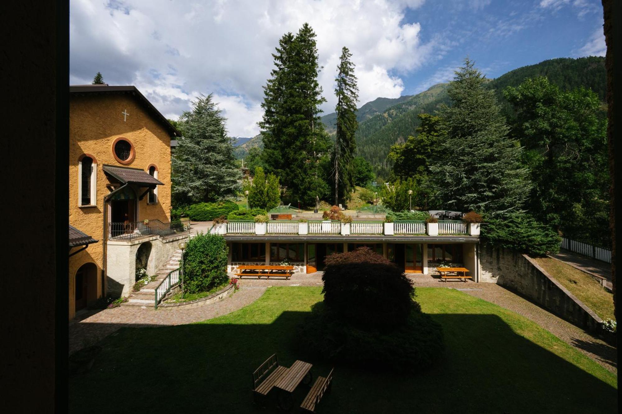 Villa Luzzago 蓬泰迪莱尼奥 外观 照片