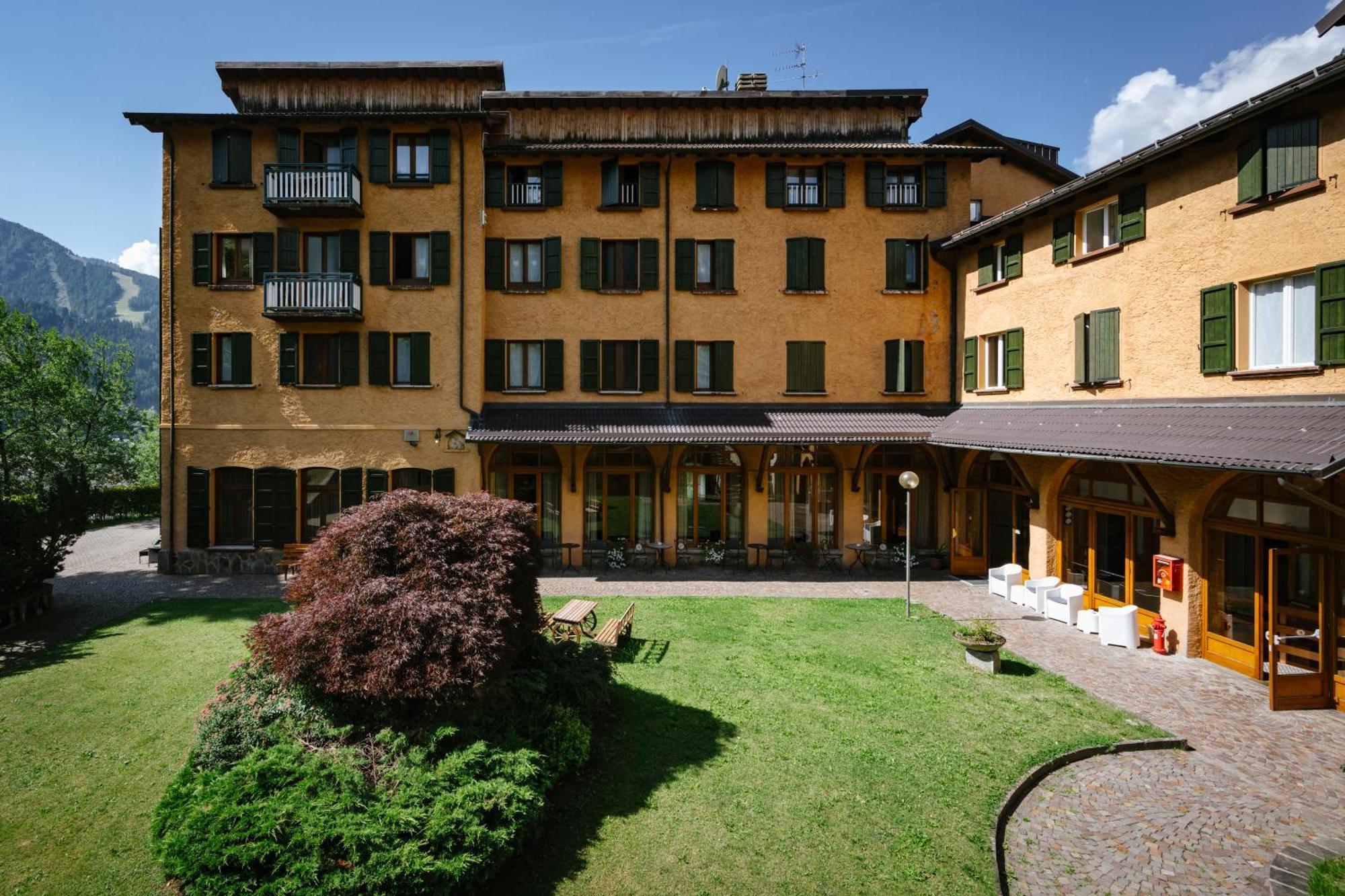Villa Luzzago 蓬泰迪莱尼奥 外观 照片