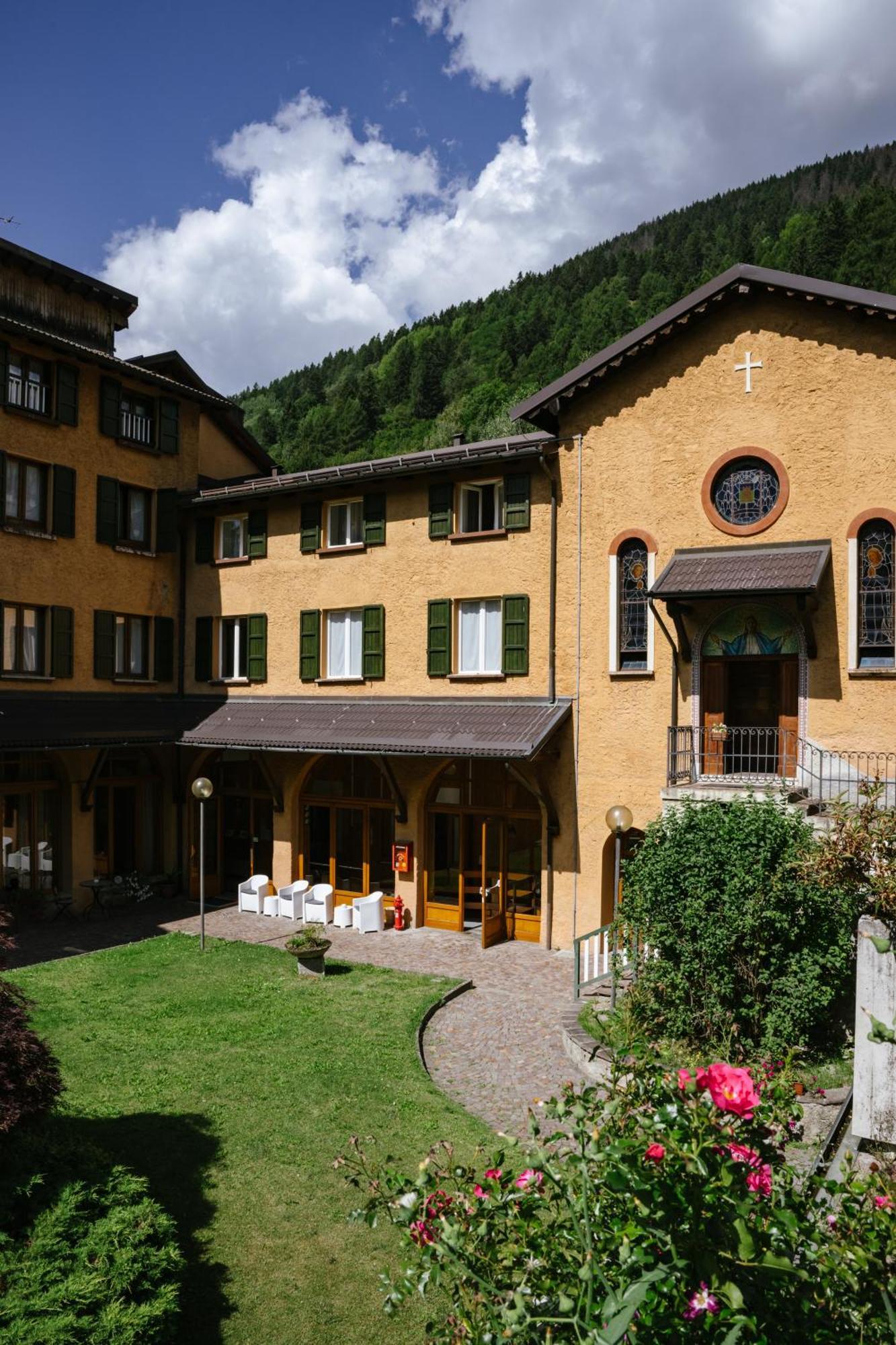 Villa Luzzago 蓬泰迪莱尼奥 外观 照片